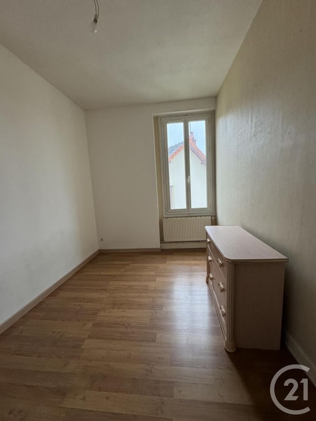 Afficher la photo en grand Appartement F2 à louer - 2 pièces - 40.57 m2 - MONTLUCON - 03 - AUVERGNE - Century 21 Pasquet Immobilier