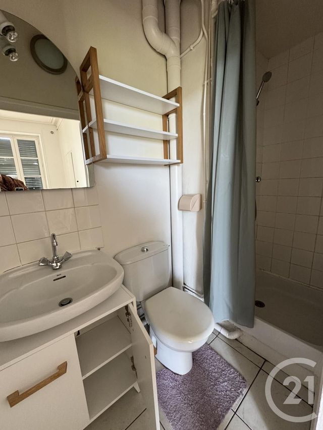 Appartement Studio à louer - 1 pièce - 28.81 m2 - MONTLUCON - 03 - AUVERGNE - Century 21 Pasquet Immobilier