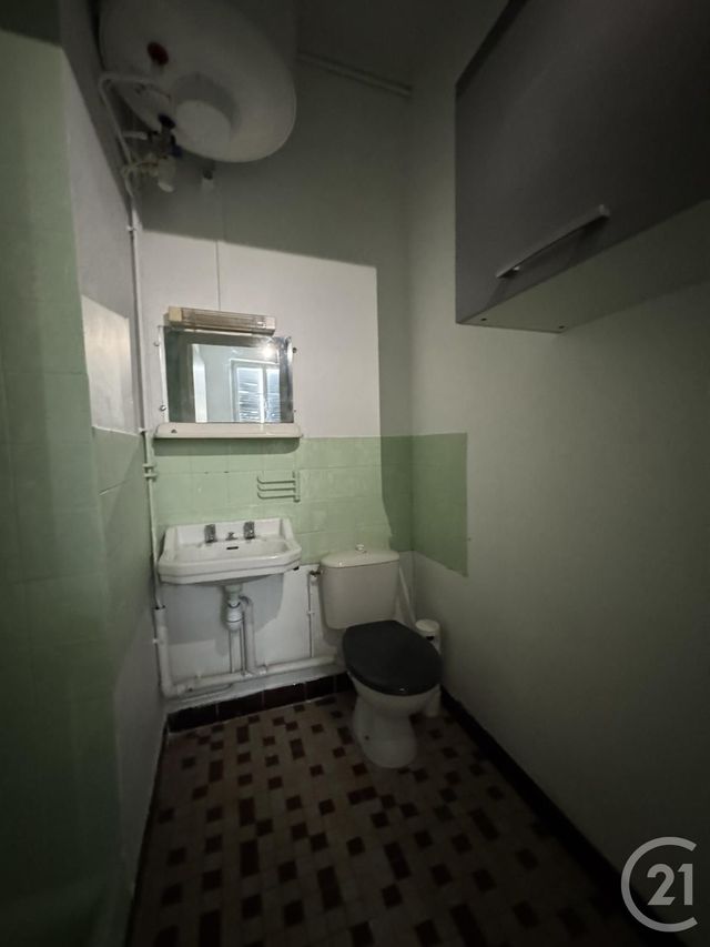 Appartement F1 à louer - 1 pièce - 28.81 m2 - MONTLUCON - 03 - AUVERGNE - Century 21 Pasquet Immobilier