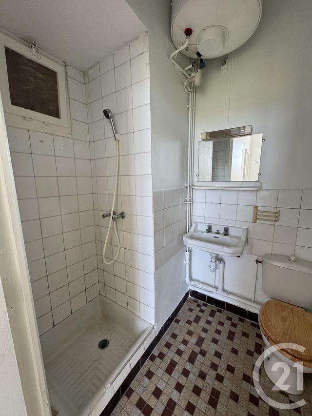 Afficher la photo en grand Appartement F1 à louer - 1 pièce - 28.81 m2 - MONTLUCON - 03 - AUVERGNE - Century 21 Pasquet Immobilier