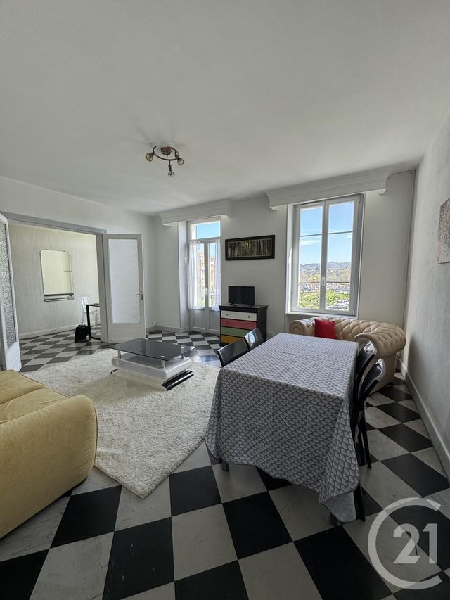 Appartement F2 à louer - 2 pièces - 69.11 m2 - MONTLUCON - 03 - AUVERGNE - Century 21 Pasquet Immobilier