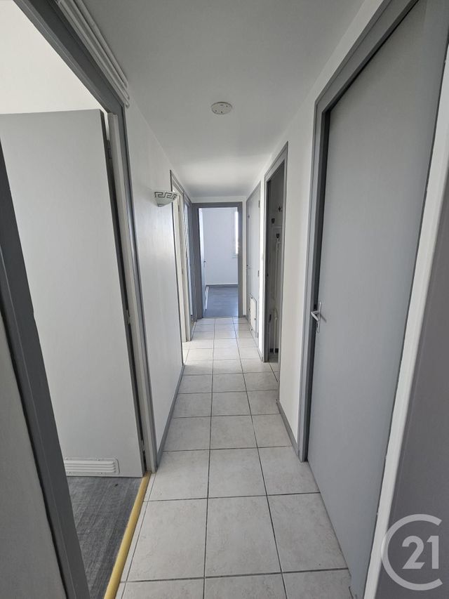 Appartement F3 à louer - 3 pièces - 55.07 m2 - MONTLUCON - 03 - AUVERGNE - Century 21 Pasquet Immobilier