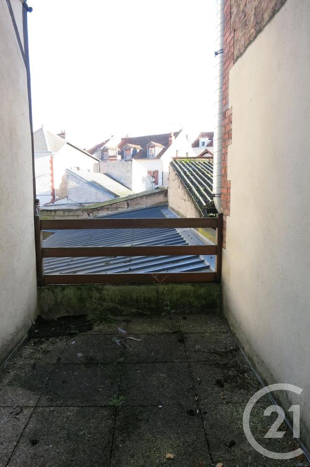 Appartement F2 à louer - 2 pièces - 44.26 m2 - MONTLUCON - 03 - AUVERGNE - Century 21 Pasquet Immobilier