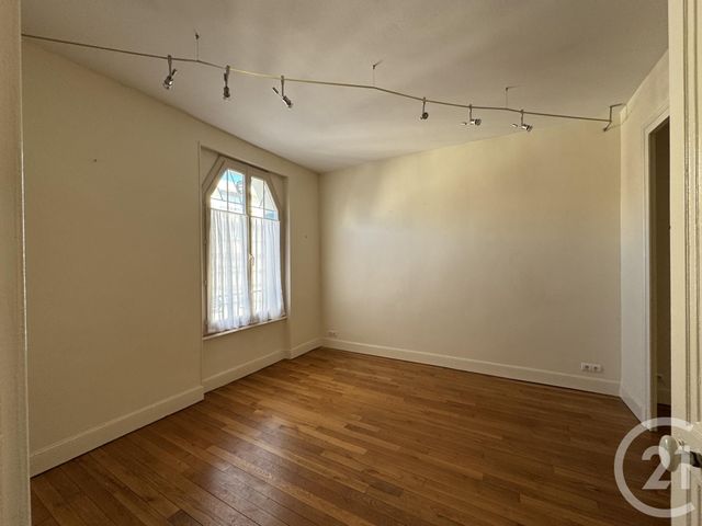 Appartement F4 à vendre - 4 pièces - 92.88 m2 - MONTLUCON - 03 - AUVERGNE - Century 21 Pasquet Immobilier