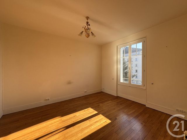 Appartement F4 à vendre - 4 pièces - 92.88 m2 - MONTLUCON - 03 - AUVERGNE - Century 21 Pasquet Immobilier