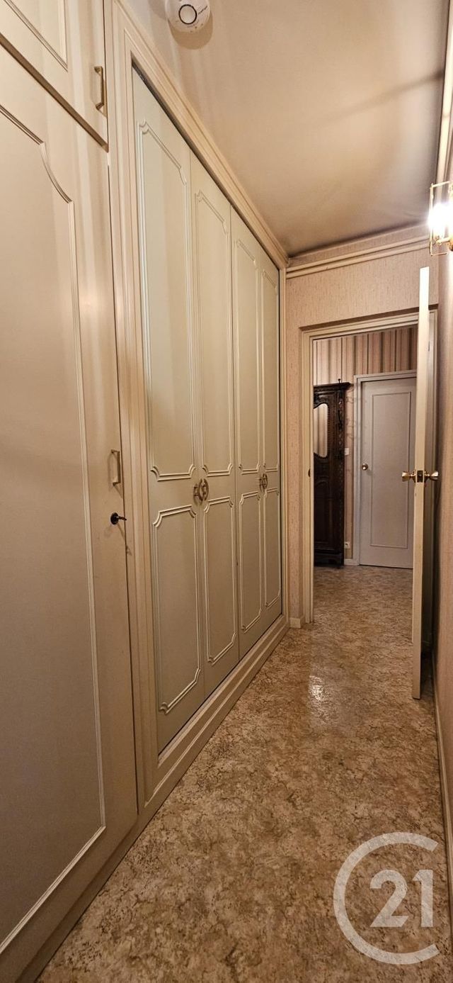 Appartement F4 à vendre - 4 pièces - 90.0 m2 - MONTLUCON - 03 - AUVERGNE - Century 21 Pasquet Immobilier