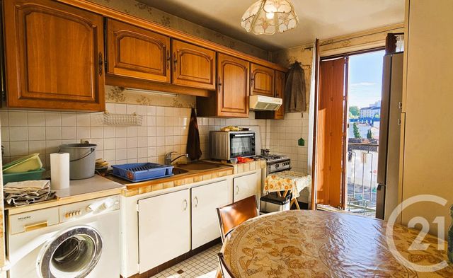Appartement F4 à vendre - 4 pièces - 90.0 m2 - MONTLUCON - 03 - AUVERGNE - Century 21 Pasquet Immobilier