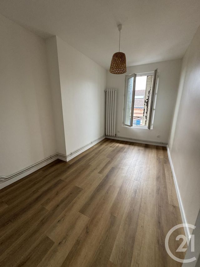 Appartement F3 à louer - 3 pièces - 44.0 m2 - MONTLUCON - 03 - AUVERGNE - Century 21 Pasquet Immobilier