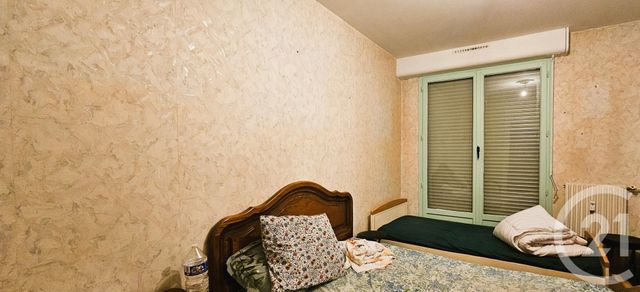 Appartement F2 à vendre - 2 pièces - 46.47 m2 - COMMENTRY - 03 - AUVERGNE - Century 21 Pasquet Immobilier