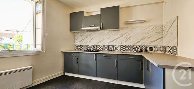 Appartement à vendre - 2 pièces - 40.0 m2 - MONTLUCON - 03 - AUVERGNE - Century 21 Pasquet Immobilier