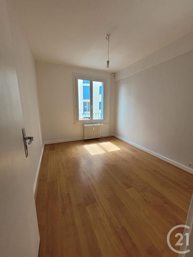 Appartement F4 à vendre - 6 pièces - 79.44 m2 - MONTLUCON - 03 - AUVERGNE - Century 21 Pasquet Immobilier