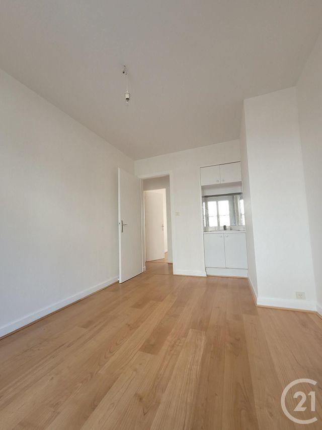 Appartement F4 à vendre - 6 pièces - 79.44 m2 - MONTLUCON - 03 - AUVERGNE - Century 21 Pasquet Immobilier