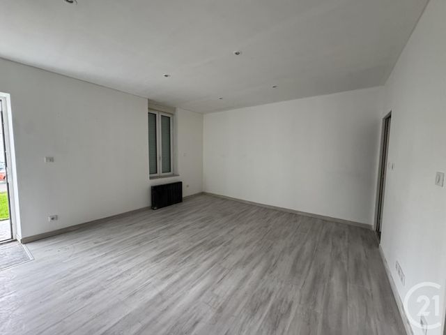 Afficher la photo en grand Appartement F2 à louer - 2 pièces - 39.85 m2 - MONTLUCON - 03 - AUVERGNE - Century 21 Pasquet Immobilier