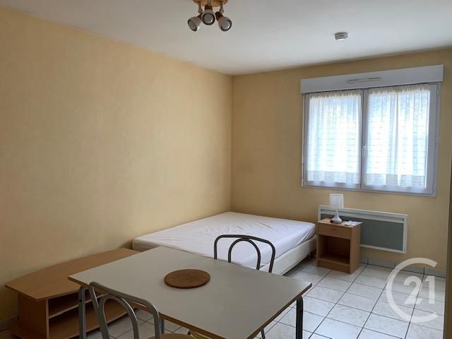 Appartement Studio à louer - 1 pièce - 22.56 m2 - MONTLUCON - 03 - AUVERGNE - Century 21 Pasquet Immobilier