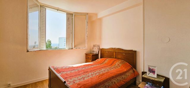 Afficher la photo en grand Appartement F4 à vendre - 4 pièces - 64.62 m2 - MONTLUCON - 03 - AUVERGNE - Century 21 Pasquet Immobilier