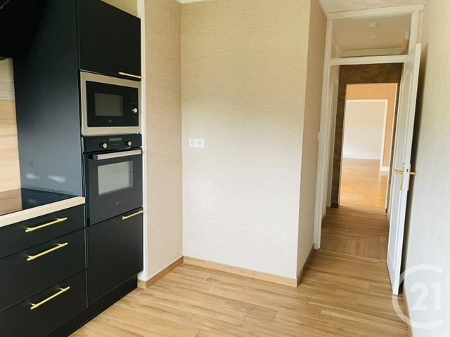 Appartement F4 à vendre - 5 pièces - 98.03 m2 - MONTLUCON - 03 - AUVERGNE - Century 21 Pasquet Immobilier
