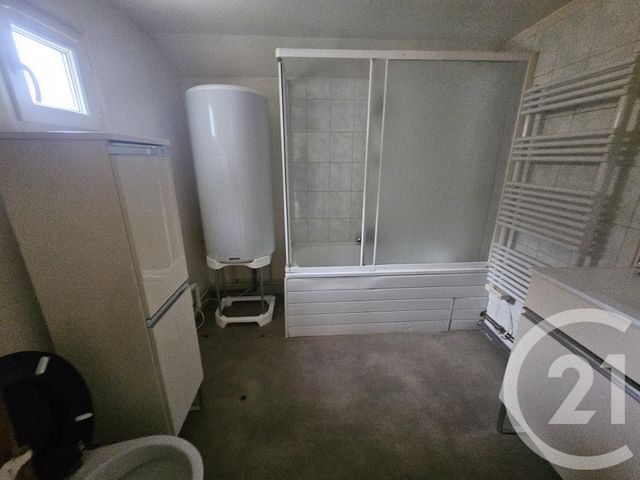 Appartement F3 à louer - 2 pièces - 50.0 m2 - DESERTINES - 03 - AUVERGNE - Century 21 Pasquet Immobilier
