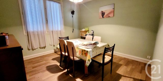 Appartement F4 à vendre - 4 pièces - 75.0 m2 - DESERTINES - 03 - AUVERGNE - Century 21 Pasquet Immobilier