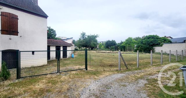 terrain à vendre - 4236.0 m2 - MONTLUCON - 03 - AUVERGNE - Century 21 Pasquet Immobilier