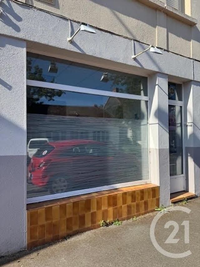 Appartement Local à louer - 4 pièces - 33.55 m2 - DOMERAT - 03 - AUVERGNE - Century 21 Pasquet Immobilier