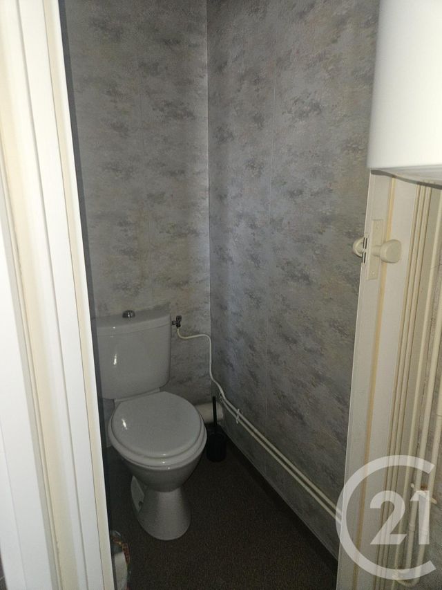 Appartement F1 à louer - 1 pièce - 32.67 m2 - MONTLUCON - 03 - AUVERGNE - Century 21 Pasquet Immobilier