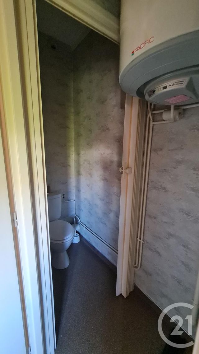 Appartement F1 à louer - 1 pièce - 32.67 m2 - MONTLUCON - 03 - AUVERGNE - Century 21 Pasquet Immobilier