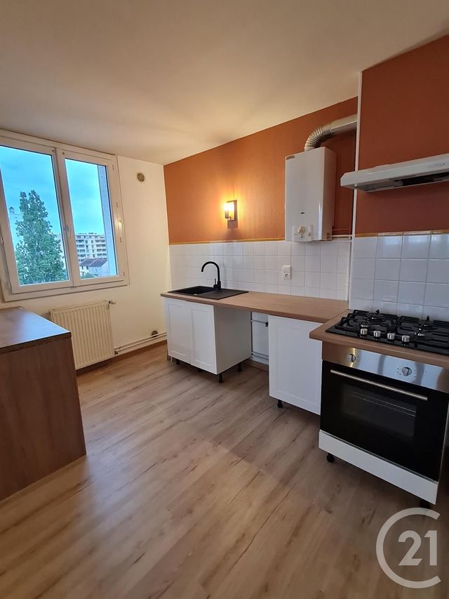 Appartement F3 à louer - 3 pièces - 55.09 m2 - MONTLUCON - 03 - AUVERGNE - Century 21 Pasquet Immobilier
