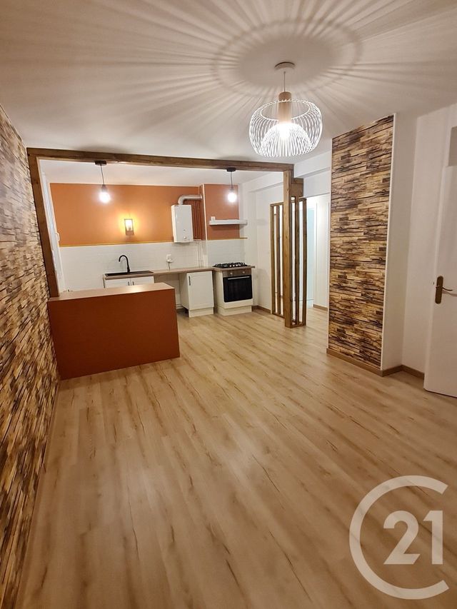 Appartement F3 à louer - 3 pièces - 55.09 m2 - MONTLUCON - 03 - AUVERGNE - Century 21 Pasquet Immobilier