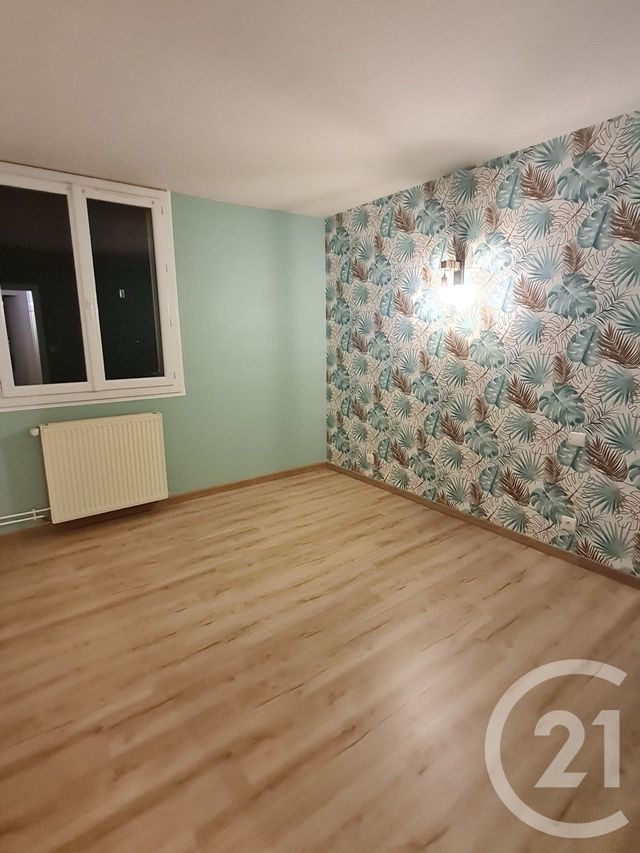 Appartement F3 à louer - 3 pièces - 55.09 m2 - MONTLUCON - 03 - AUVERGNE - Century 21 Pasquet Immobilier