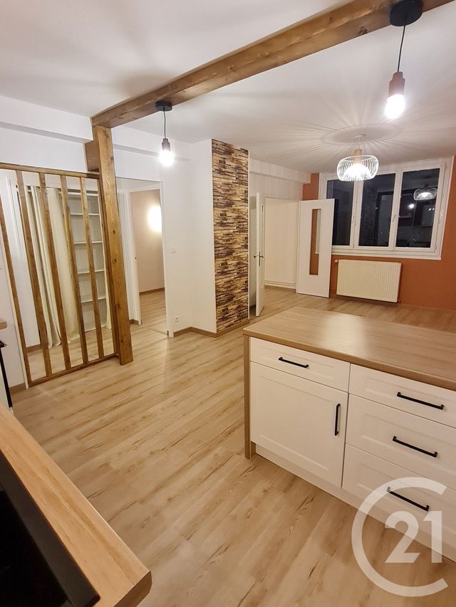 Appartement F3 à louer - 3 pièces - 55.09 m2 - MONTLUCON - 03 - AUVERGNE - Century 21 Pasquet Immobilier