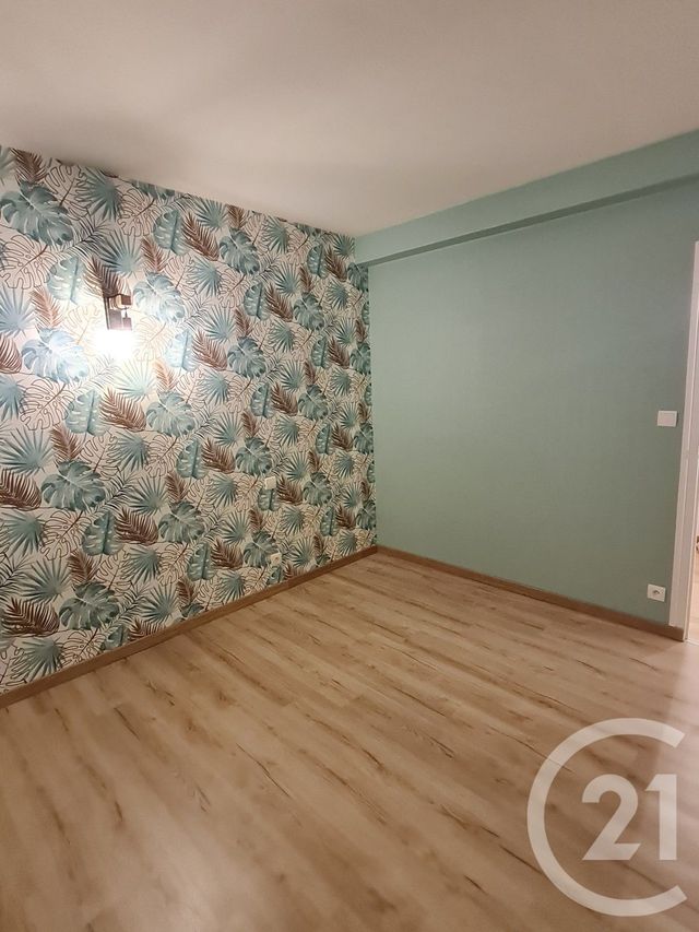 Appartement F3 à louer - 3 pièces - 55.09 m2 - MONTLUCON - 03 - AUVERGNE - Century 21 Pasquet Immobilier