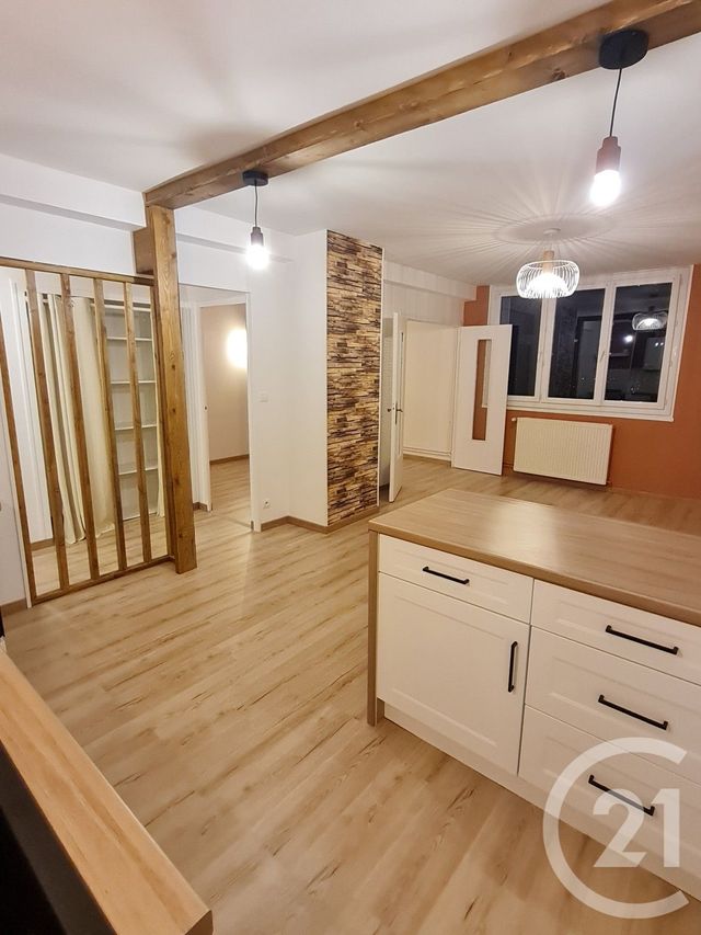 Appartement F3 à louer - 3 pièces - 55.09 m2 - MONTLUCON - 03 - AUVERGNE - Century 21 Pasquet Immobilier