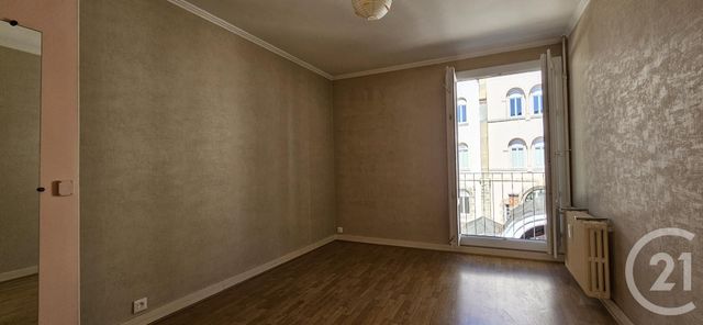 Appartement F3 à vendre - 3 pièces - 58.71 m2 - MONTLUCON - 03 - AUVERGNE - Century 21 Pasquet Immobilier