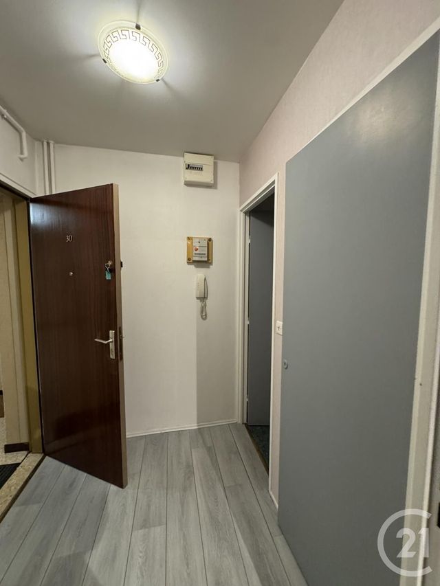 Appartement F1 à louer - 1 pièce - 39.38 m2 - MONTLUCON - 03 - AUVERGNE - Century 21 Pasquet Immobilier