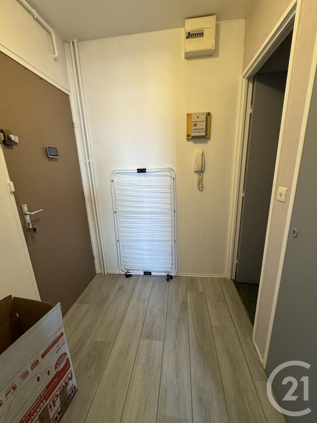 Appartement F1 à louer - 1 pièce - 39.38 m2 - MONTLUCON - 03 - AUVERGNE - Century 21 Pasquet Immobilier