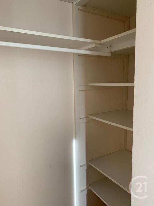 Afficher la photo en grand Appartement F3 à vendre - 3 pièces - 66.0 m2 - MONTLUCON - 03 - AUVERGNE - Century 21 Pasquet Immobilier