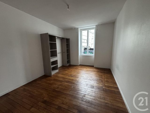 Appartement F2 à louer - 2 pièces - 45.0 m2 - MONTLUCON - 03 - AUVERGNE - Century 21 Pasquet Immobilier