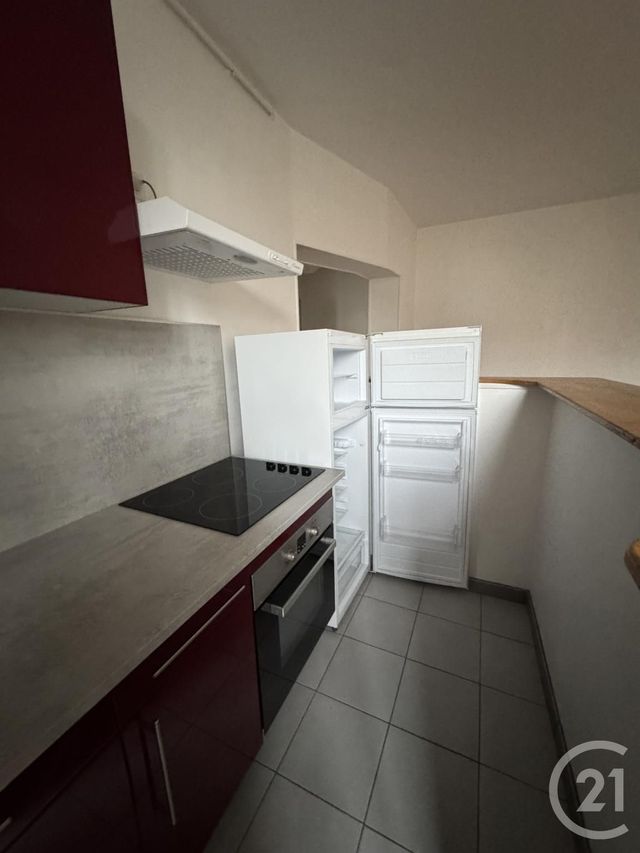 Appartement F2 à louer - 2 pièces - 45.0 m2 - MONTLUCON - 03 - AUVERGNE - Century 21 Pasquet Immobilier