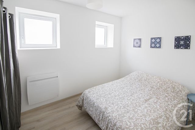 Appartement F3 bis à louer - 4 pièces - 63.36 m2 - MONTLUCON - 03 - AUVERGNE - Century 21 Pasquet Immobilier