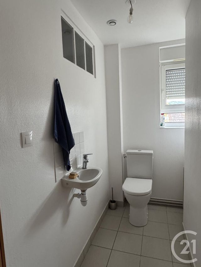 Afficher la photo en grand Appartement F5 à louer - 5 pièces - 116.2 m2 - MONTLUCON - 03 - AUVERGNE - Century 21 Pasquet Immobilier