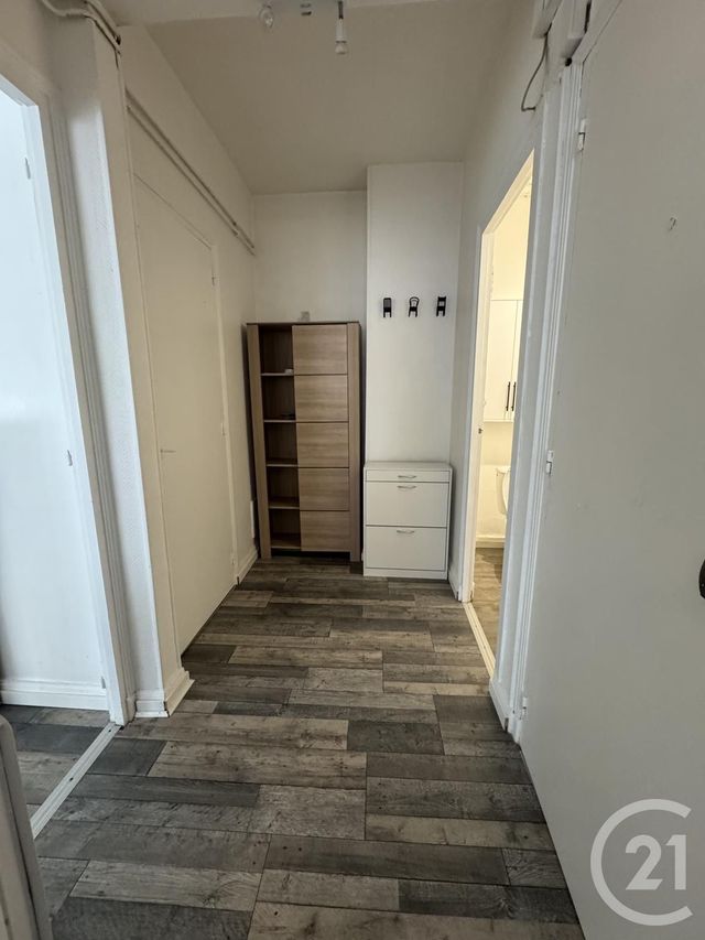 Appartement F1 à louer - 1 pièce - 36.45 m2 - MONTLUCON - 03 - AUVERGNE - Century 21 Pasquet Immobilier