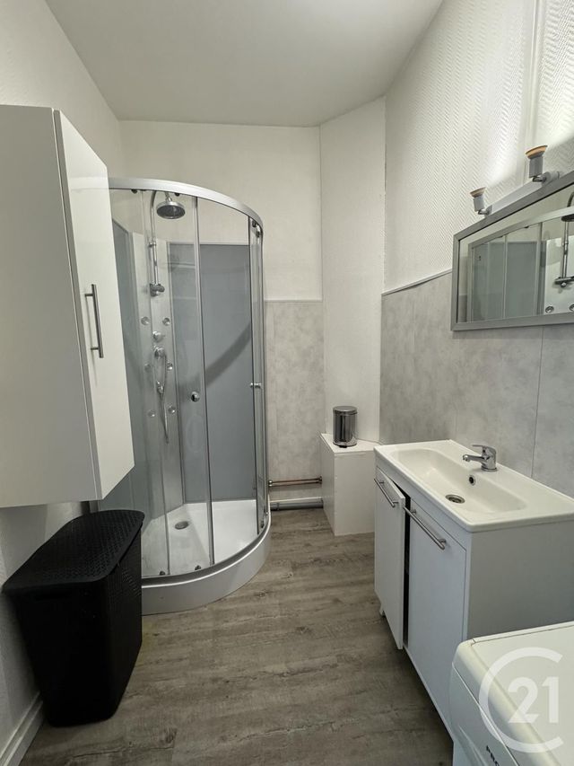 Appartement F1 à louer - 1 pièce - 36.45 m2 - MONTLUCON - 03 - AUVERGNE - Century 21 Pasquet Immobilier