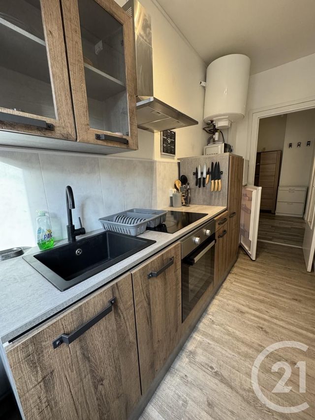 Appartement F1 à louer - 1 pièce - 36.45 m2 - MONTLUCON - 03 - AUVERGNE - Century 21 Pasquet Immobilier