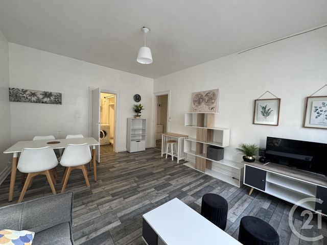 Appartement F1 à louer - 1 pièce - 36.45 m2 - MONTLUCON - 03 - AUVERGNE - Century 21 Pasquet Immobilier