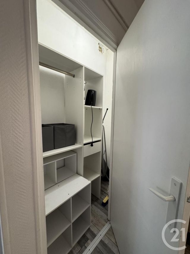 Appartement F1 à louer - 1 pièce - 36.45 m2 - MONTLUCON - 03 - AUVERGNE - Century 21 Pasquet Immobilier