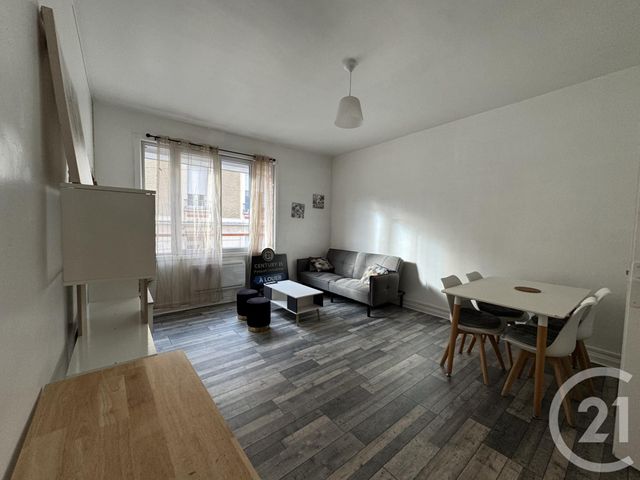 Appartement F1 à louer - 1 pièce - 36.45 m2 - MONTLUCON - 03 - AUVERGNE - Century 21 Pasquet Immobilier