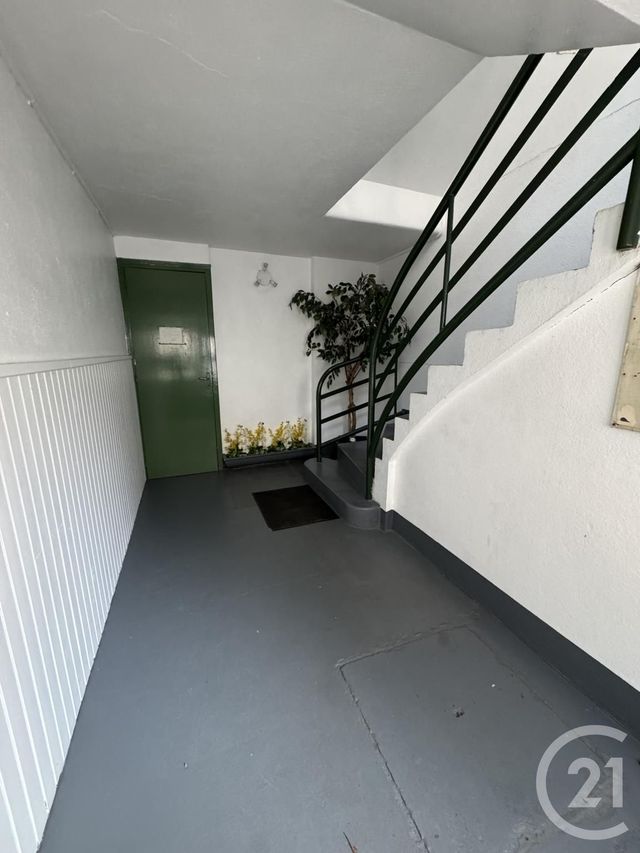 Appartement F1 à louer - 1 pièce - 36.45 m2 - MONTLUCON - 03 - AUVERGNE - Century 21 Pasquet Immobilier