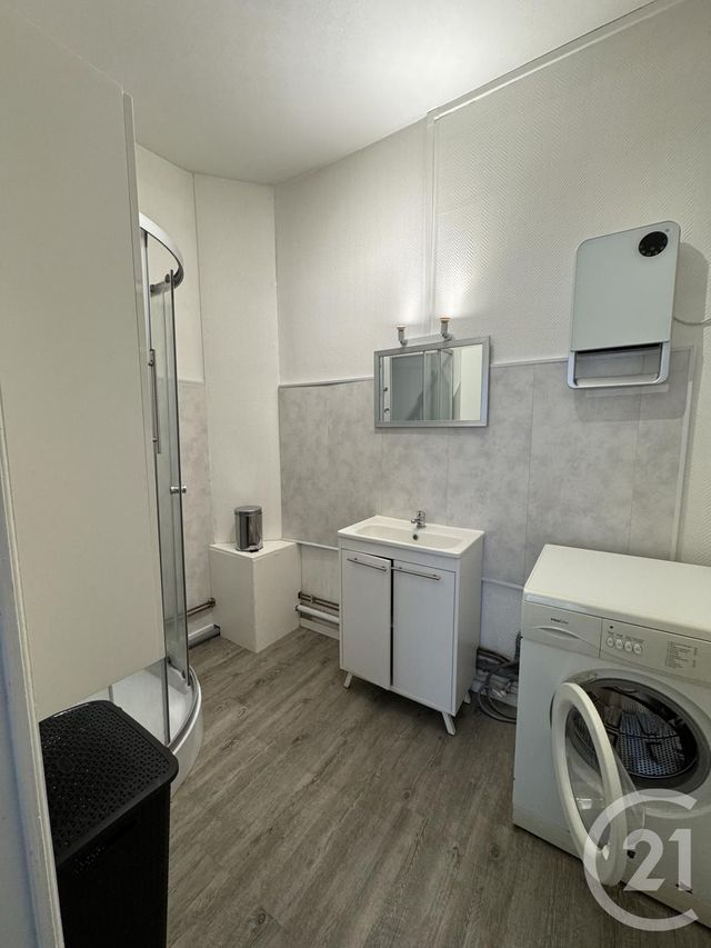 Appartement F1 à louer - 1 pièce - 36.45 m2 - MONTLUCON - 03 - AUVERGNE - Century 21 Pasquet Immobilier