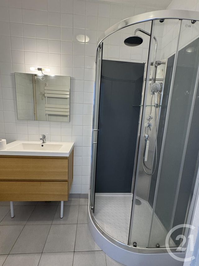 Appartement Studio à louer - 1 pièce - 17.0 m2 - MONTLUCON - 03 - AUVERGNE - Century 21 Pasquet Immobilier