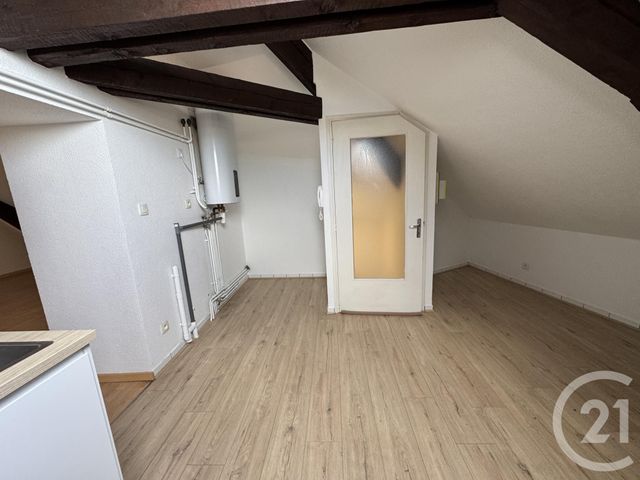 Appartement Autre à louer - 3 pièces - 61.0 m2 - NERIS LES BAINS - 03 - AUVERGNE - Century 21 Pasquet Immobilier